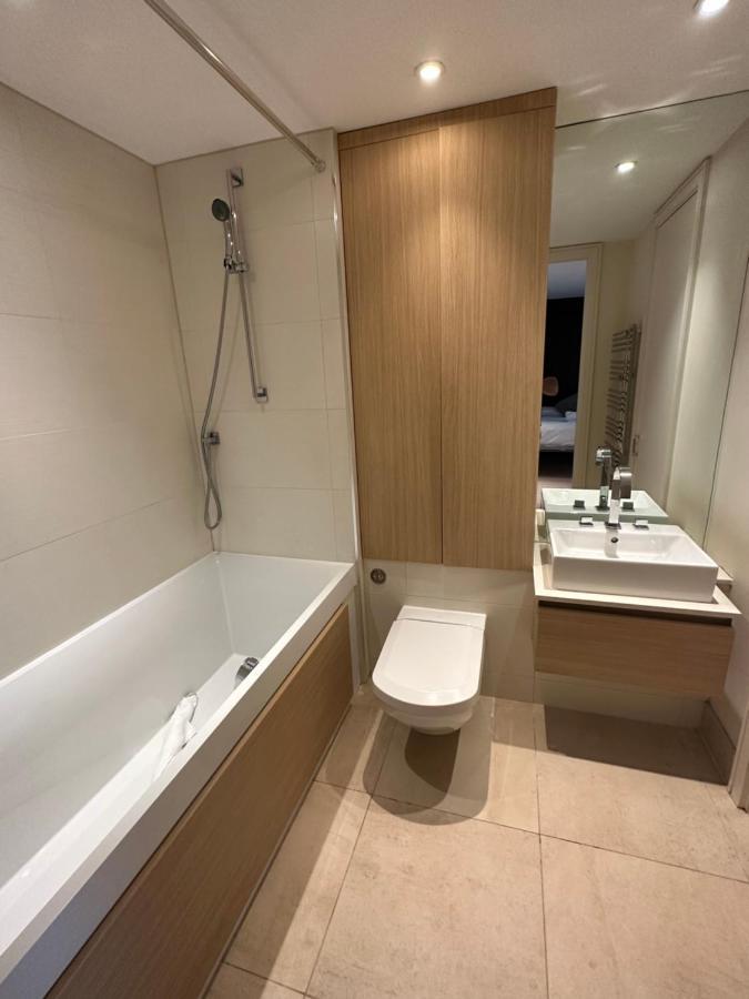 Gunwharf Quays Harbour Apartments Portsmouth Zewnętrze zdjęcie