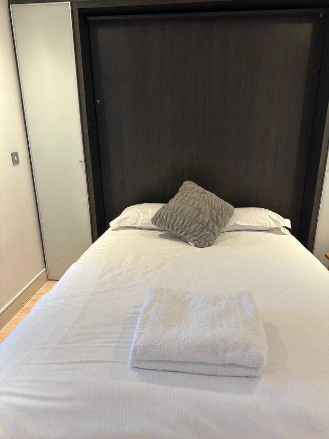 Gunwharf Quays Harbour Apartments Portsmouth Zewnętrze zdjęcie