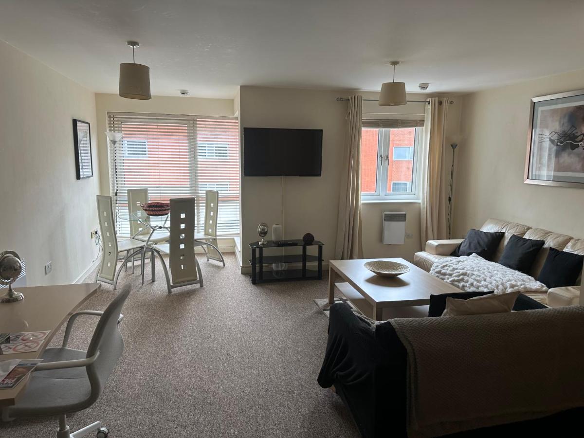 Gunwharf Quays Harbour Apartments Portsmouth Zewnętrze zdjęcie