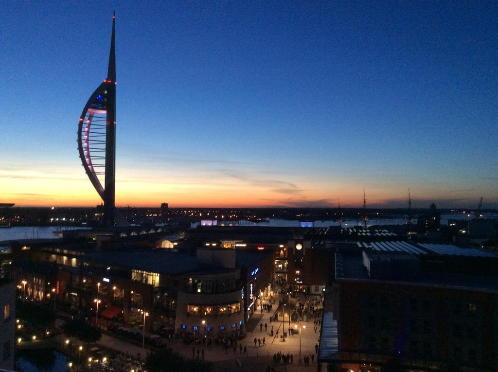 Gunwharf Quays Harbour Apartments Portsmouth Zewnętrze zdjęcie